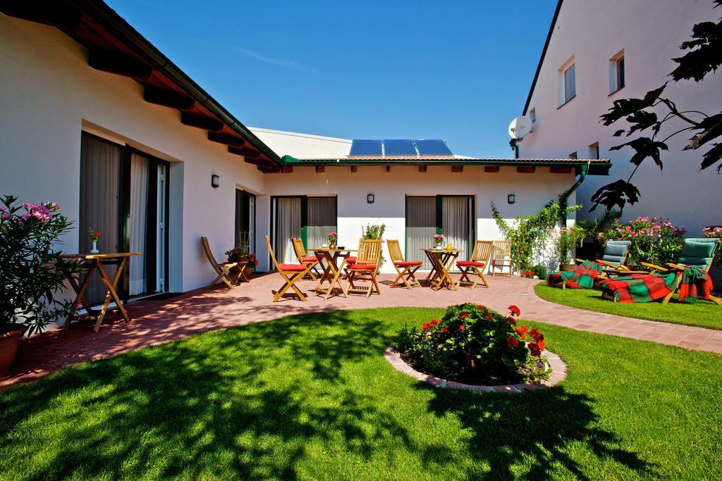 Gastehaus Samira Hotel Purbach am Neusiedlersee Exterior foto
